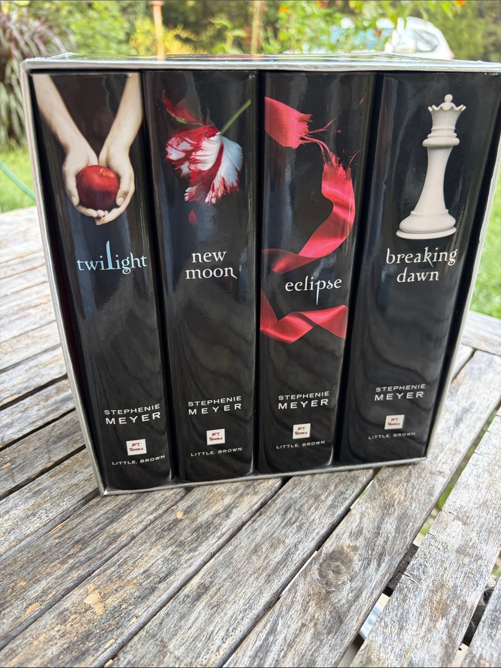 Twilight Saga:4 Book Box Set Hardcover by Stephenie Meyer